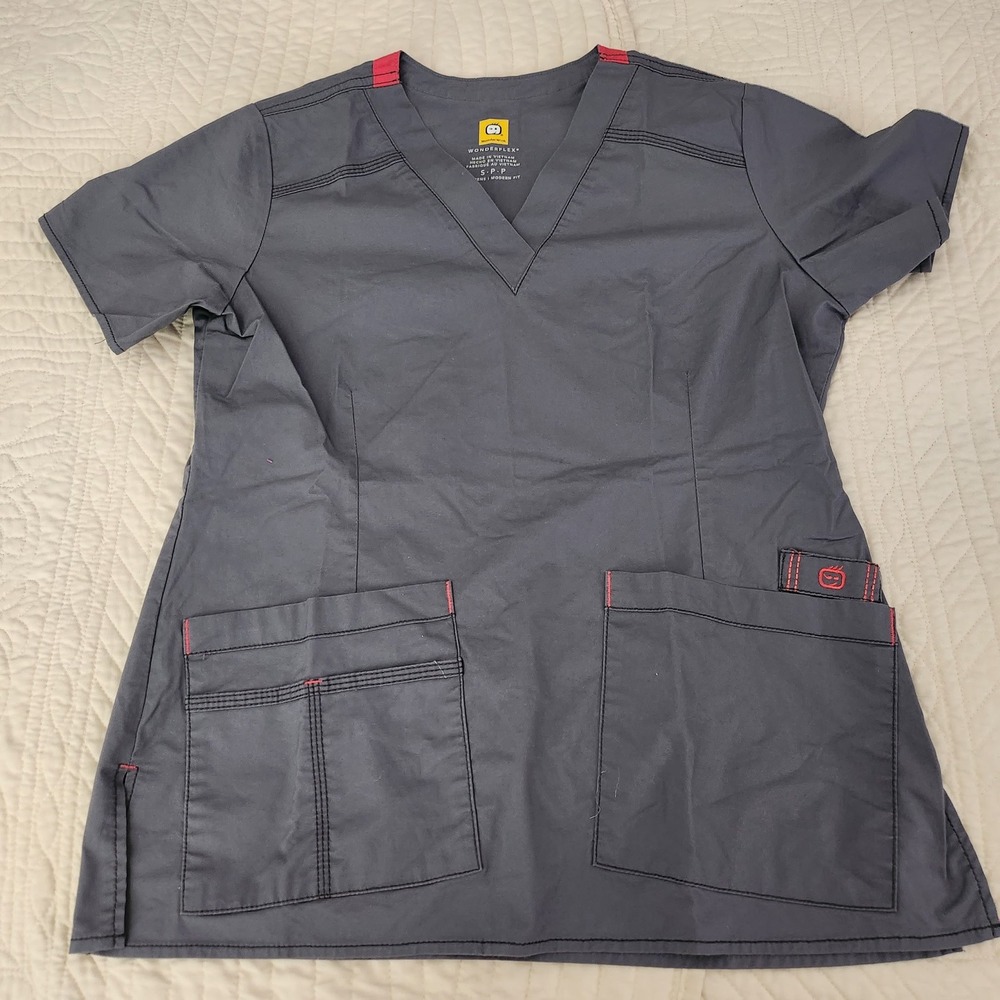 WonderWink WonderFlex Scrub Top Womens Small Gray Red Contrast V-Neck Modern Fit
